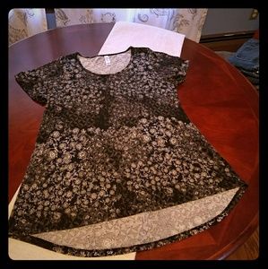 Lula Roe🌼 Top 🌼size Medium🌼